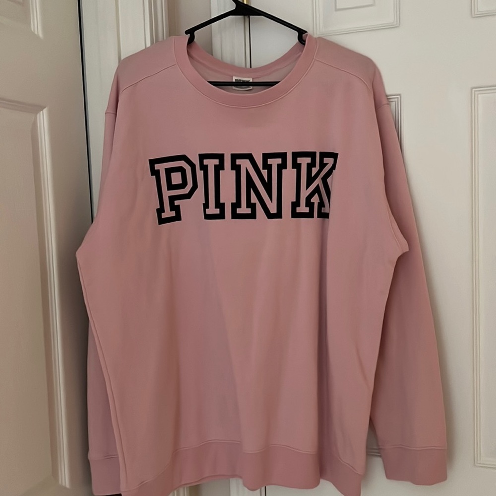 VS Pink sweatshirt